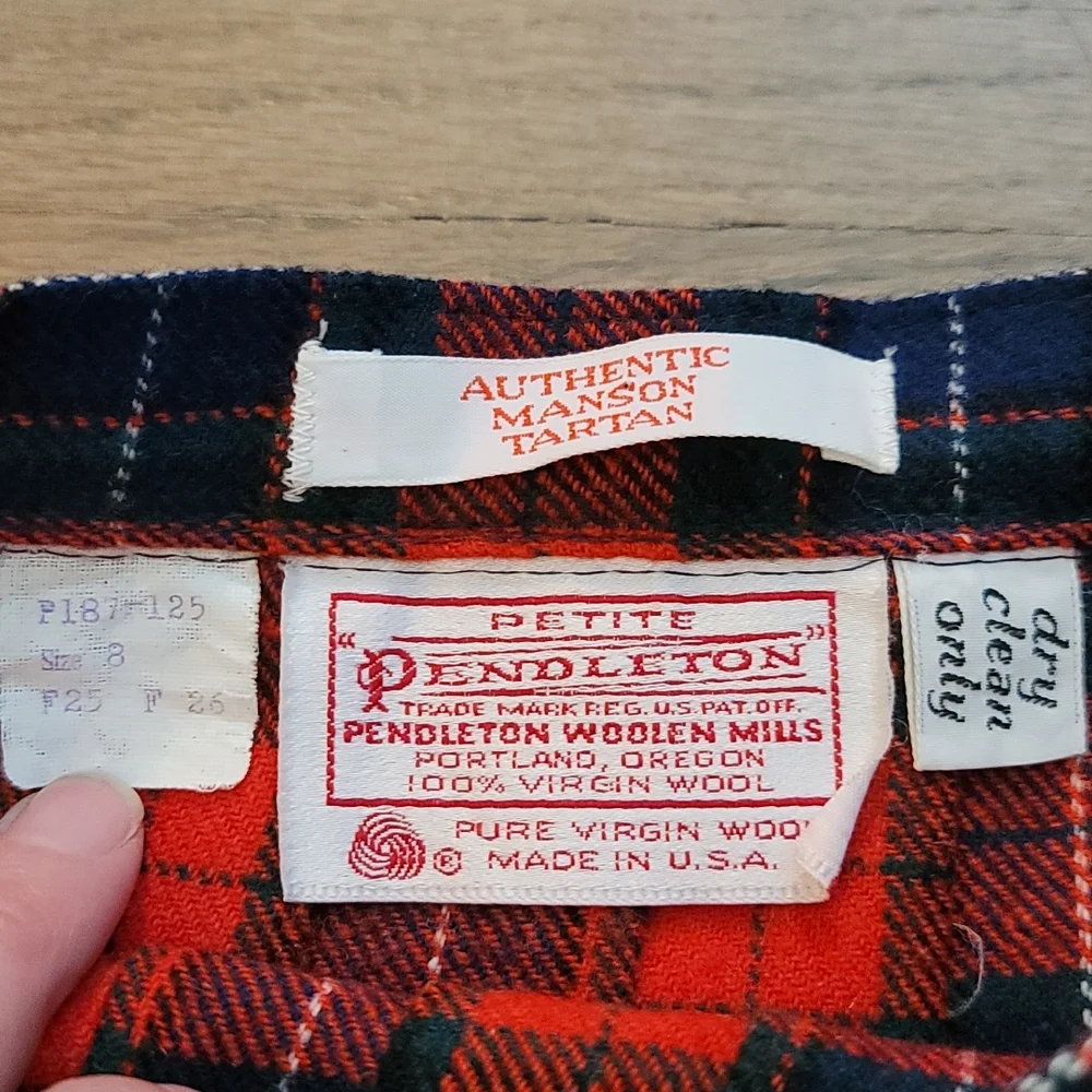 Vtg Pendleton Tartan Pleated Skirt! Such Cool Vibes! FREE SHIPPING! - Picture 2 of 9
